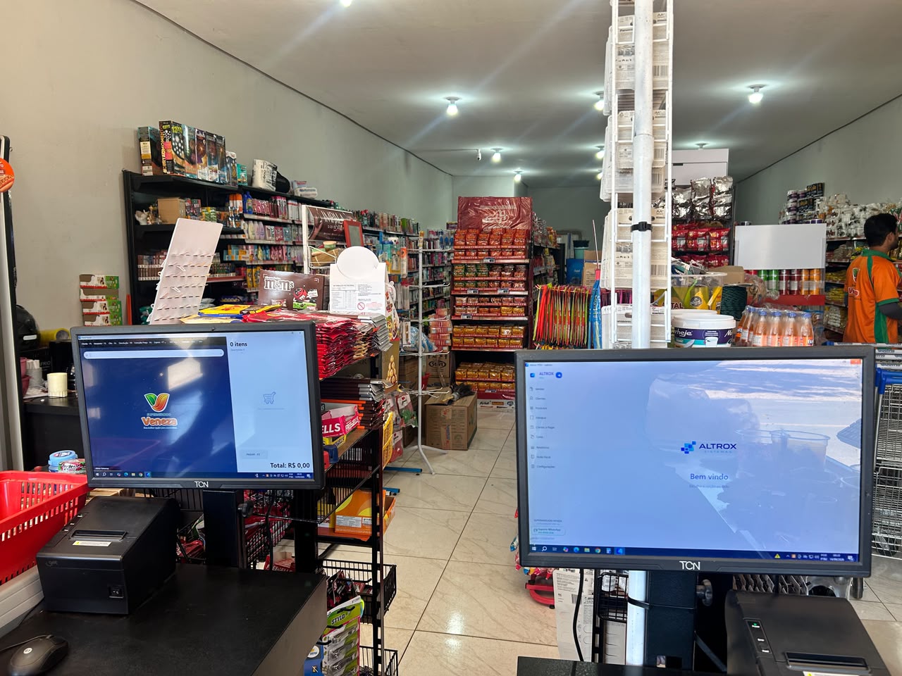 Cliente utilizando o Altrox em sua operação